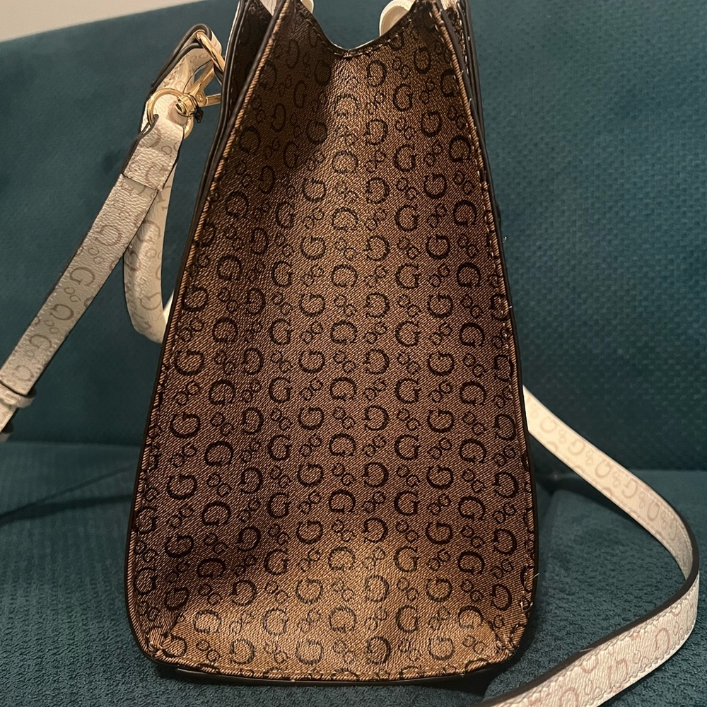 Guess bag - Picture 5 of 5